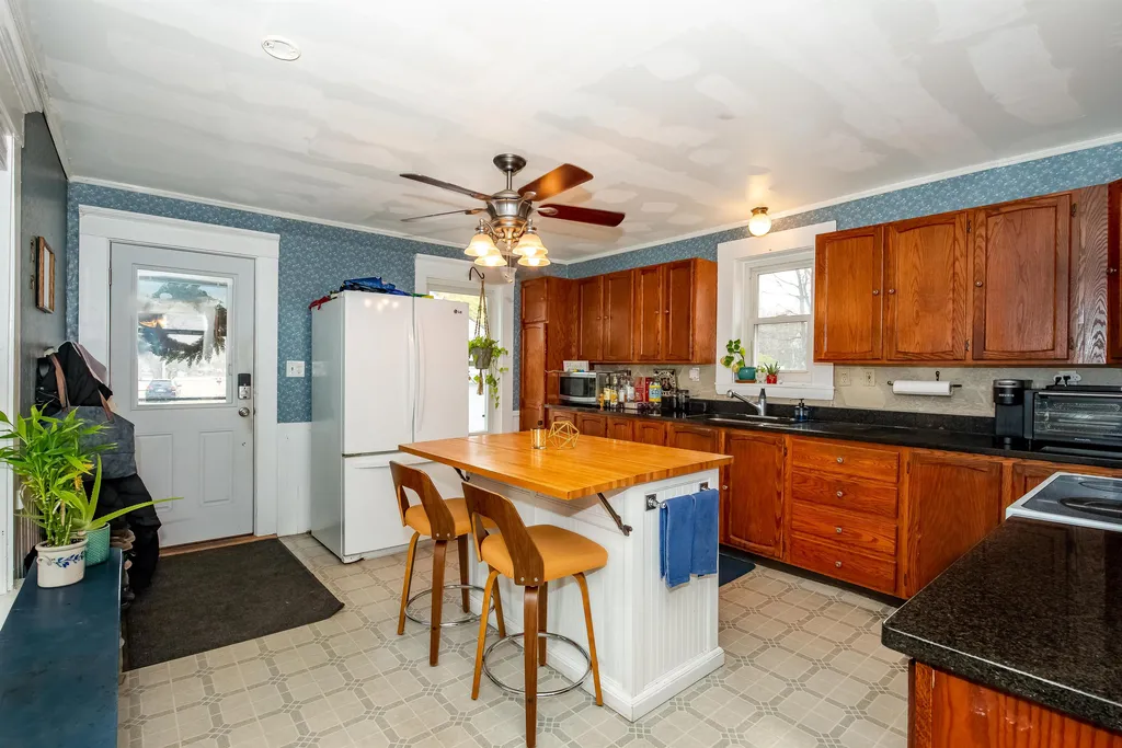 26 Ross Street South Berwick ME 03908