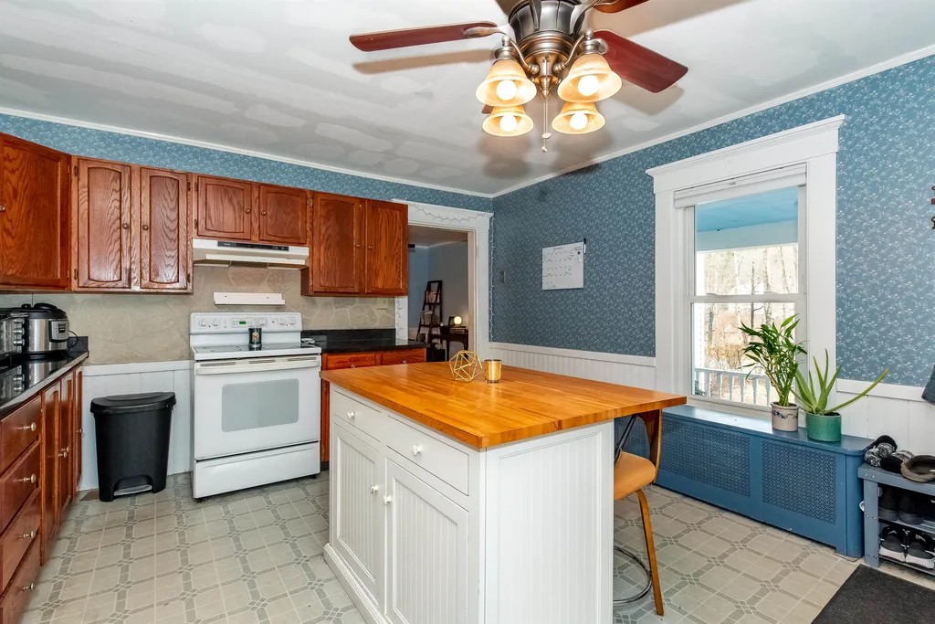 26 Ross Street South Berwick ME 03908