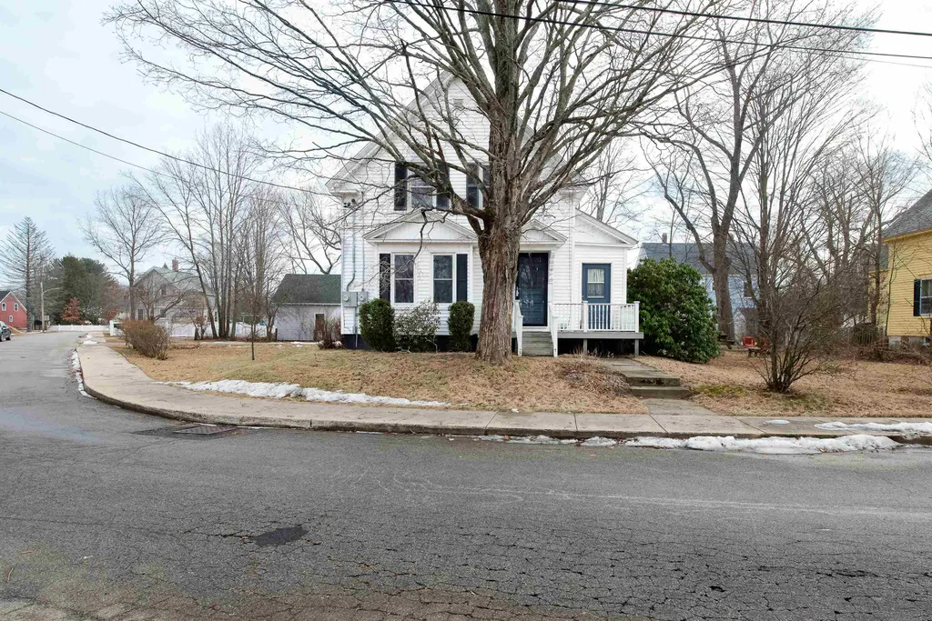26 Ross Street South Berwick ME 03908