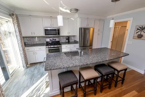 6 Cardinal Court Merrimack NH 03054