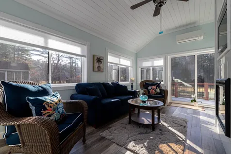 6 Cardinal Court Merrimack NH 03054