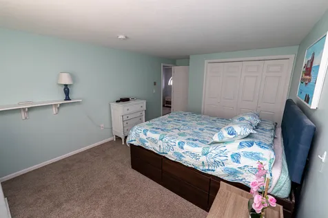 6 Cardinal Court Merrimack NH 03054