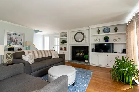 6 Cardinal Court Merrimack NH 03054