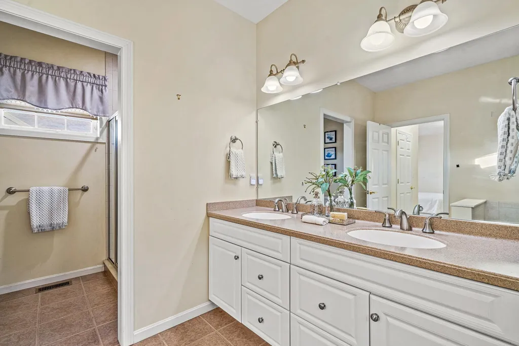 7 Misty Meadow Road Windham NH 03087