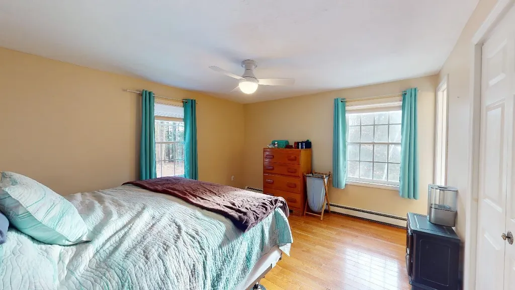 49 Washington Circle Hillsborough NH 03244