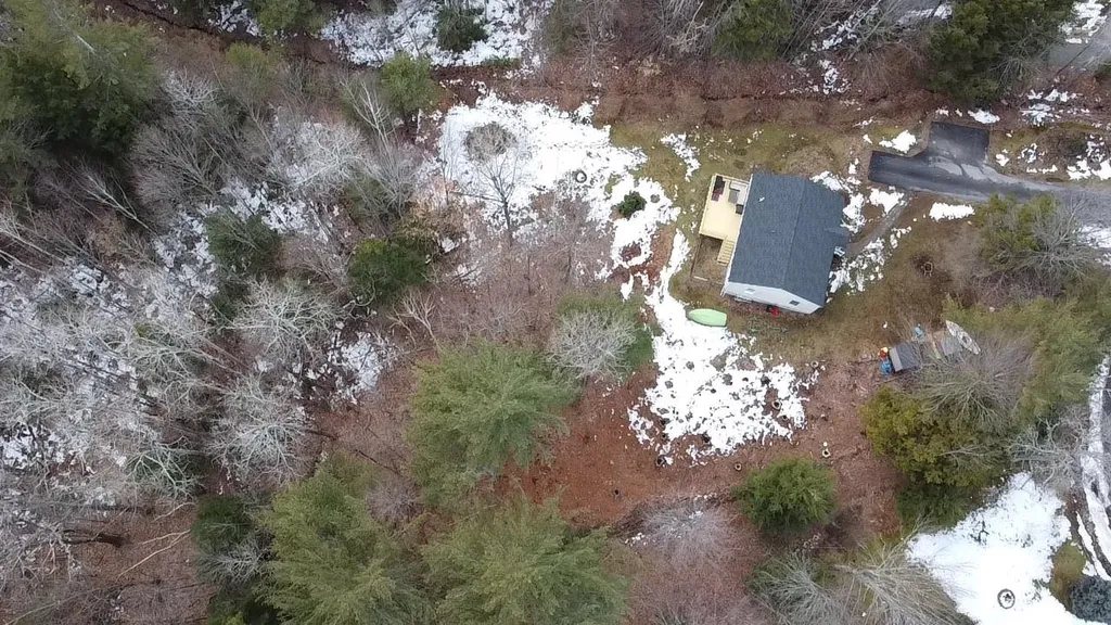 49 Washington Circle Hillsborough NH 03244