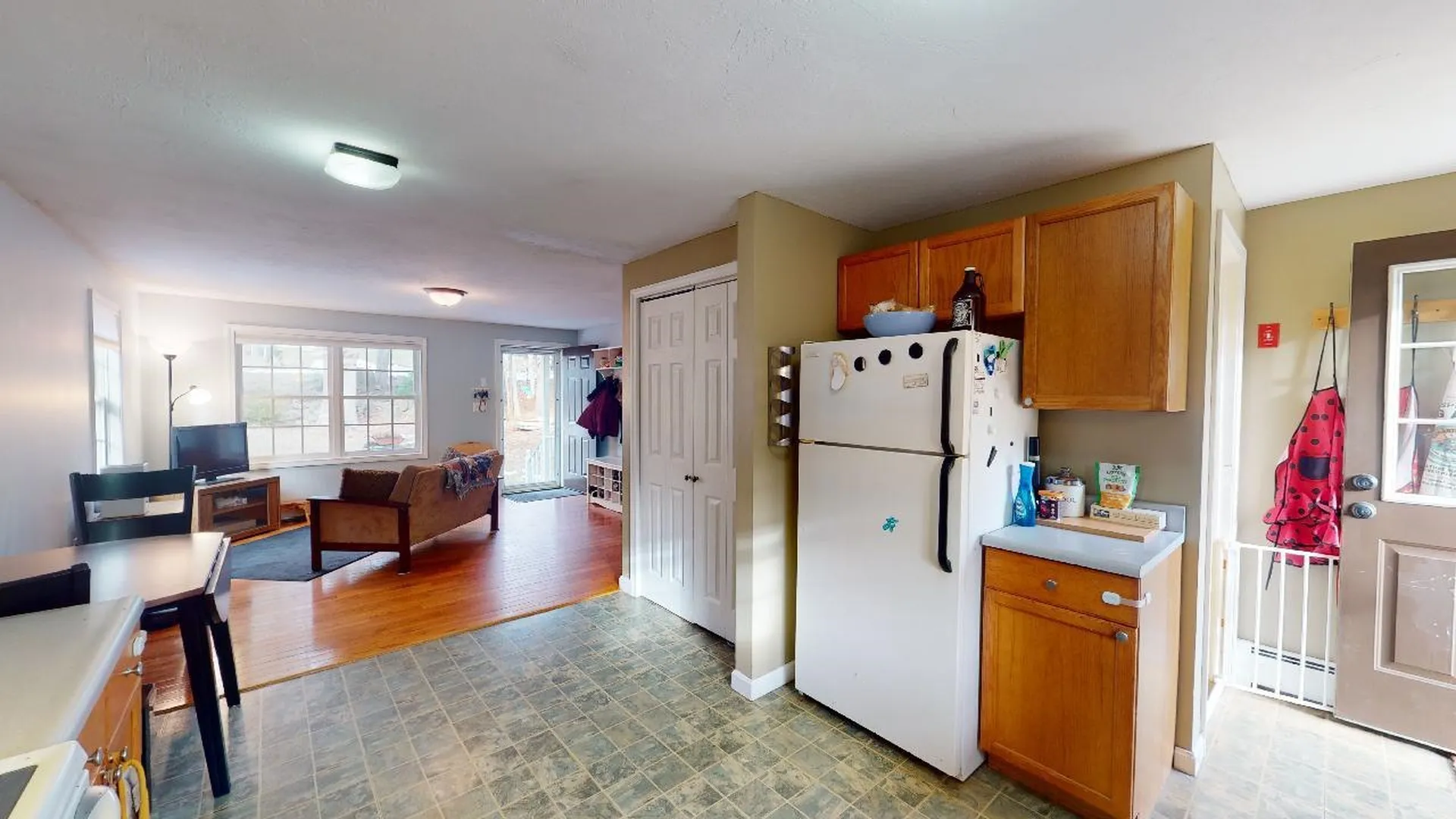 49 Washington Circle Hillsborough NH 03244