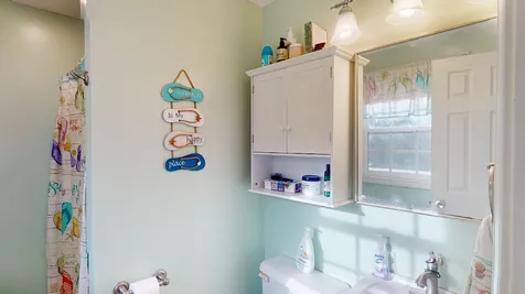49 Washington Circle Hillsborough NH 03244