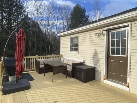 49 Washington Circle Hillsborough NH 03244