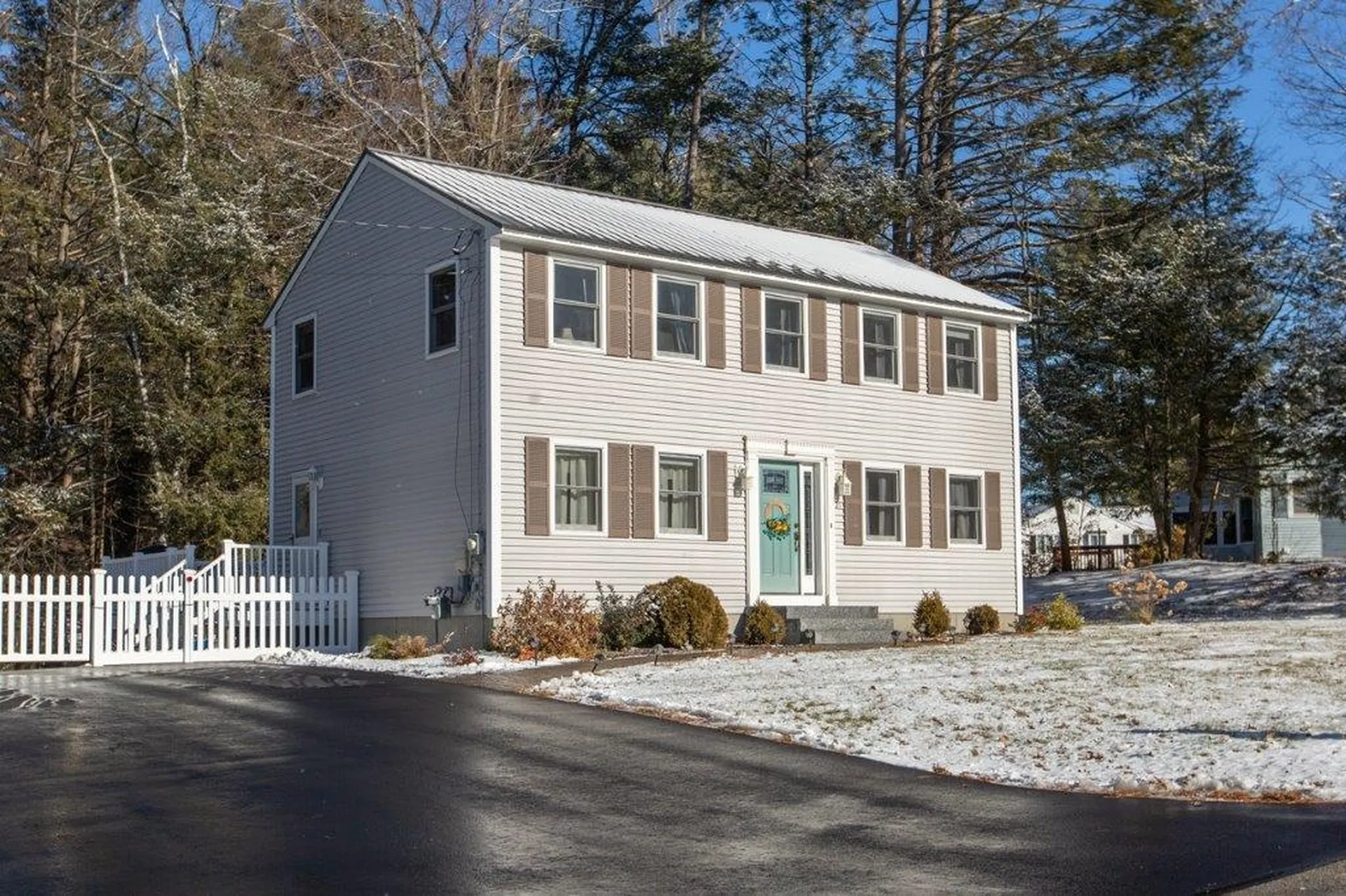 21 Sunrise Drive Hudson NH 03051