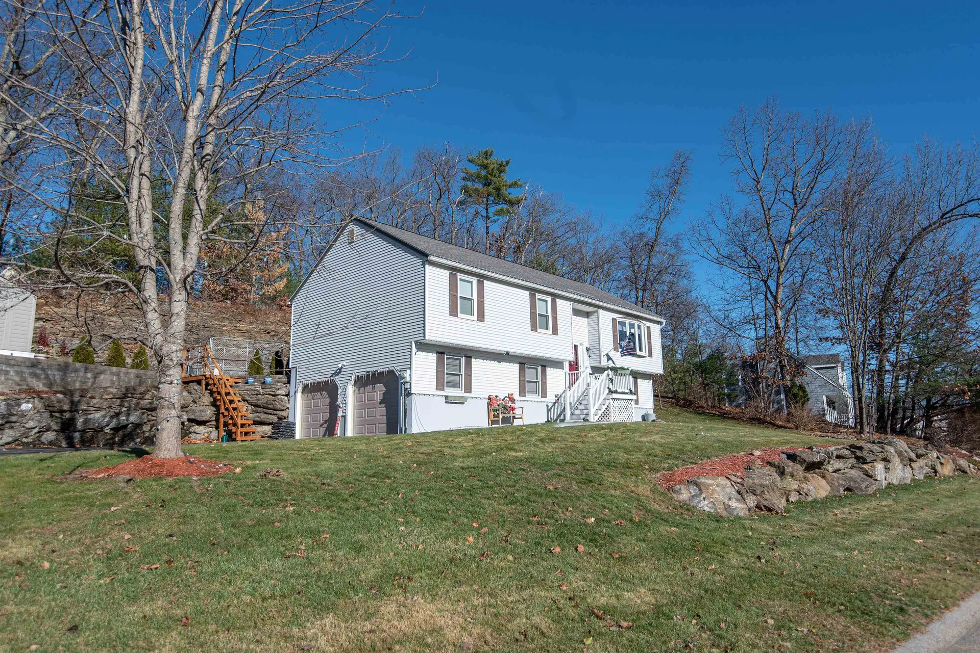 15 Saint Francis Place Hudson NH 03051