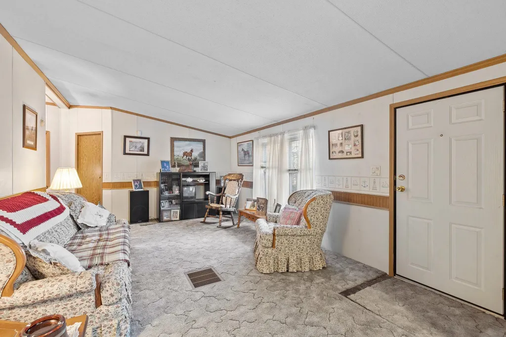 14 Peggy Drive Belmont NH 03220