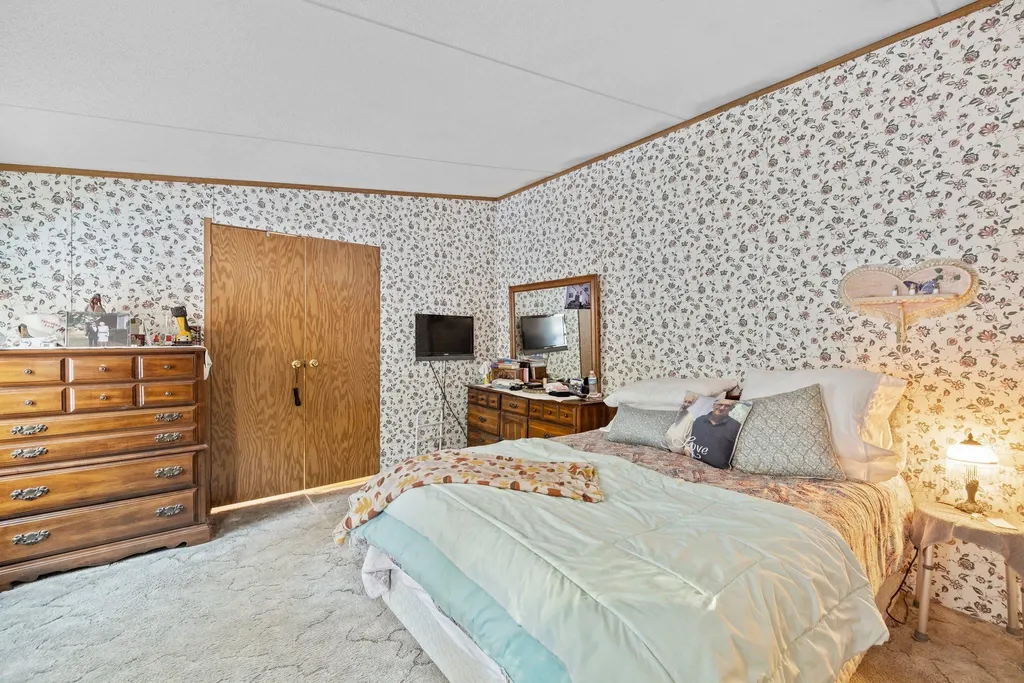 14 Peggy Drive Belmont NH 03220