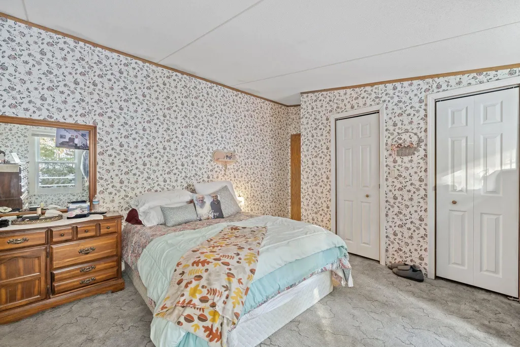 14 Peggy Drive Belmont NH 03220