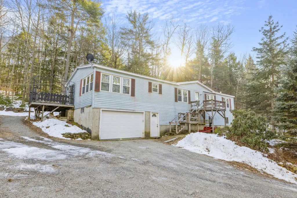 14 Peggy Drive Belmont NH 03220
