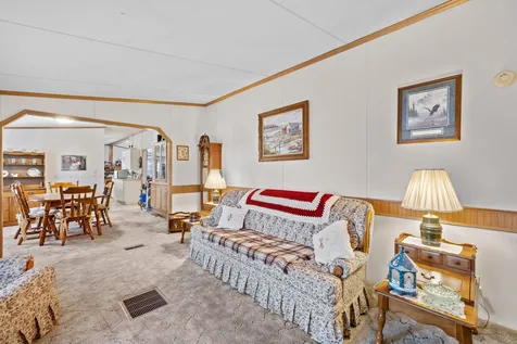 14 Peggy Drive Belmont NH 03220