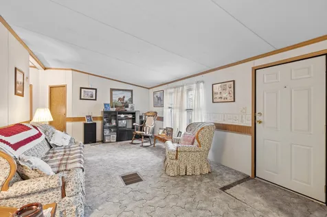 14 Peggy Drive Belmont NH 03220