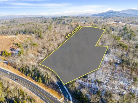 14 Peggy Drive Belmont NH 03220