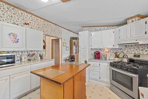 14 Peggy Drive Belmont NH 03220