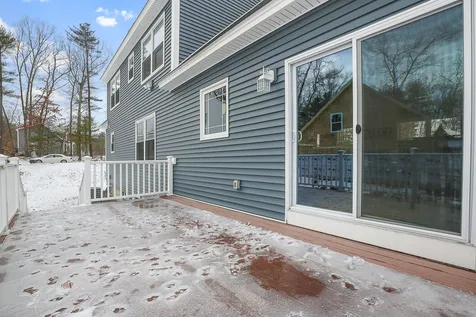 9 Gulliver Avenue Salem NH 03079