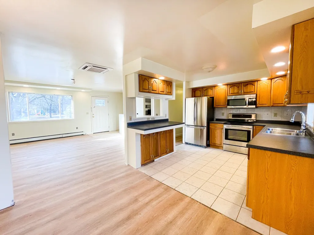 936 Porters Point Road Colchester VT 05446