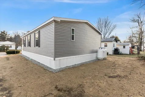 6 Sherman Drive Boscawen NH 03303