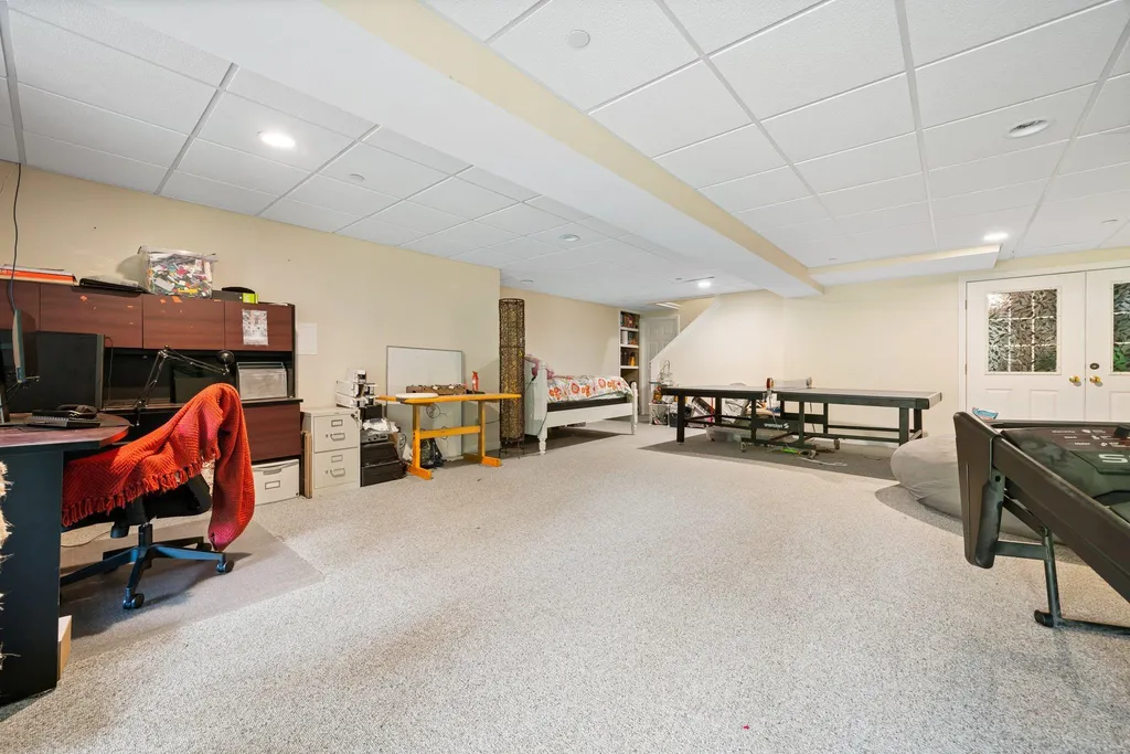 412 Francestown Road New Boston NH 03070