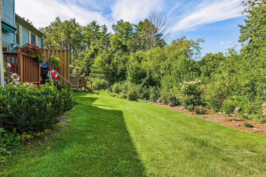 49 Fieldstone Way Hartford VT 05001