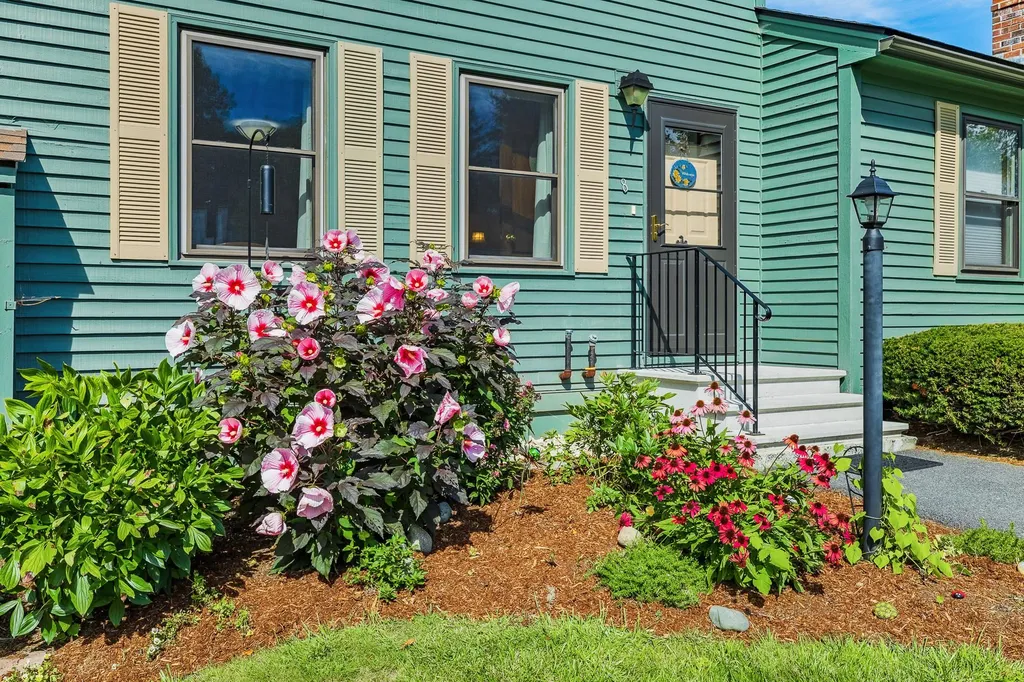 49 Fieldstone Way Hartford VT 05001