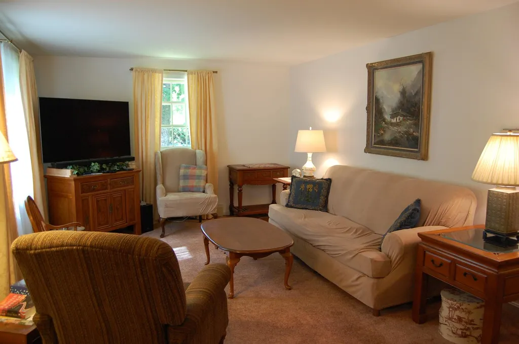 1 Pawtucketts Way Rochester NH 03867