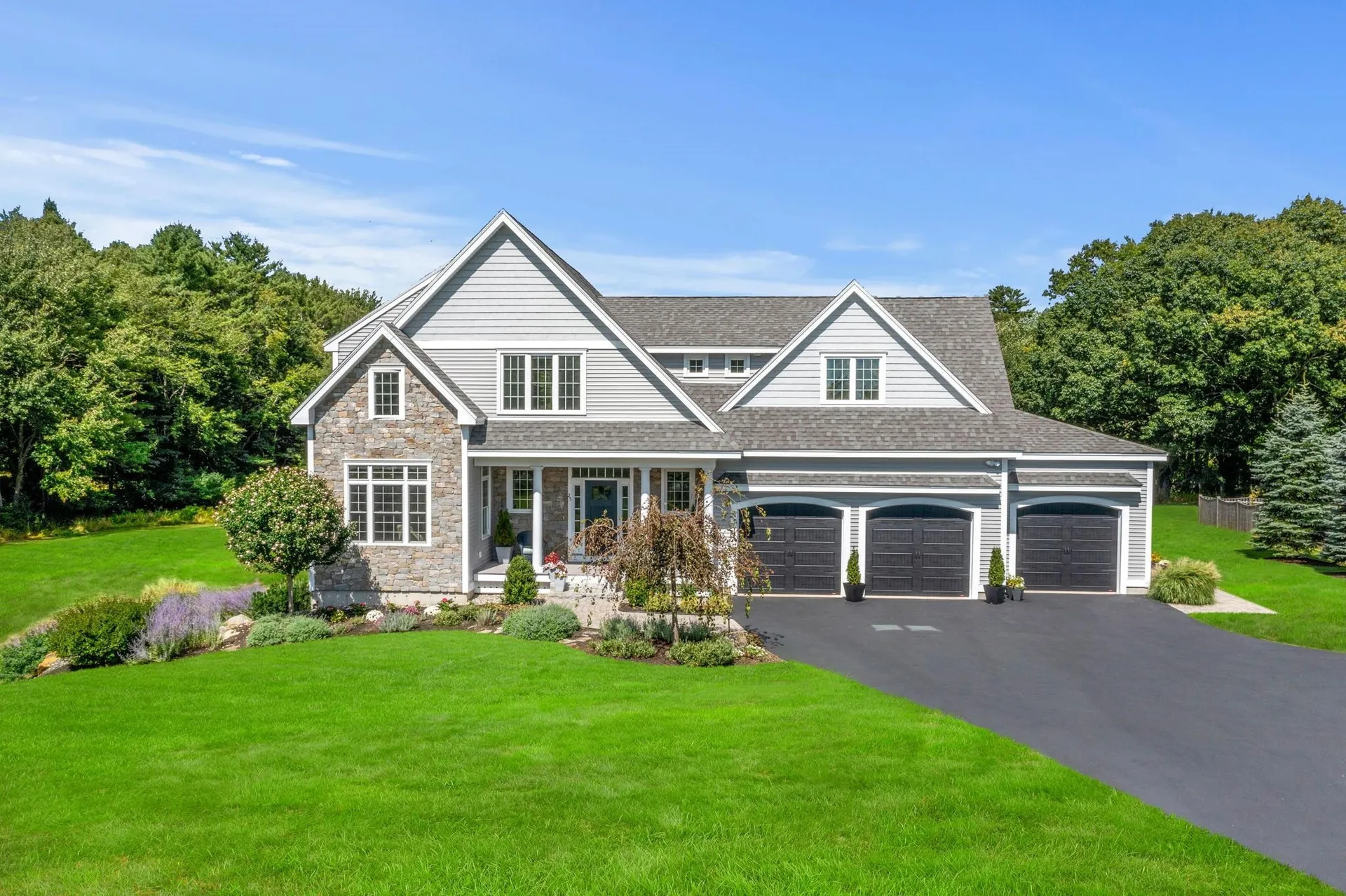 25 Maple Road North Hampton NH 03862