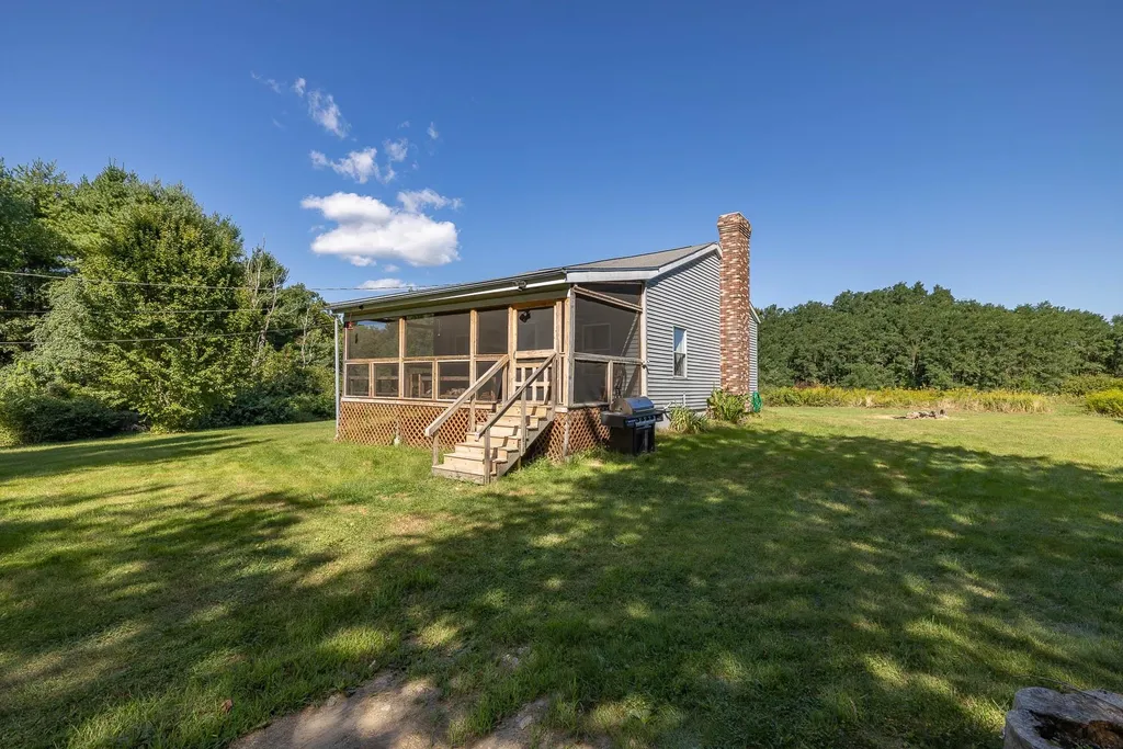 183 South Road Brentwood NH 03833
