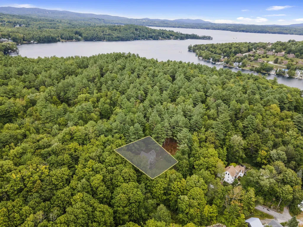 18 Alpine Court Sunapee NH 03782