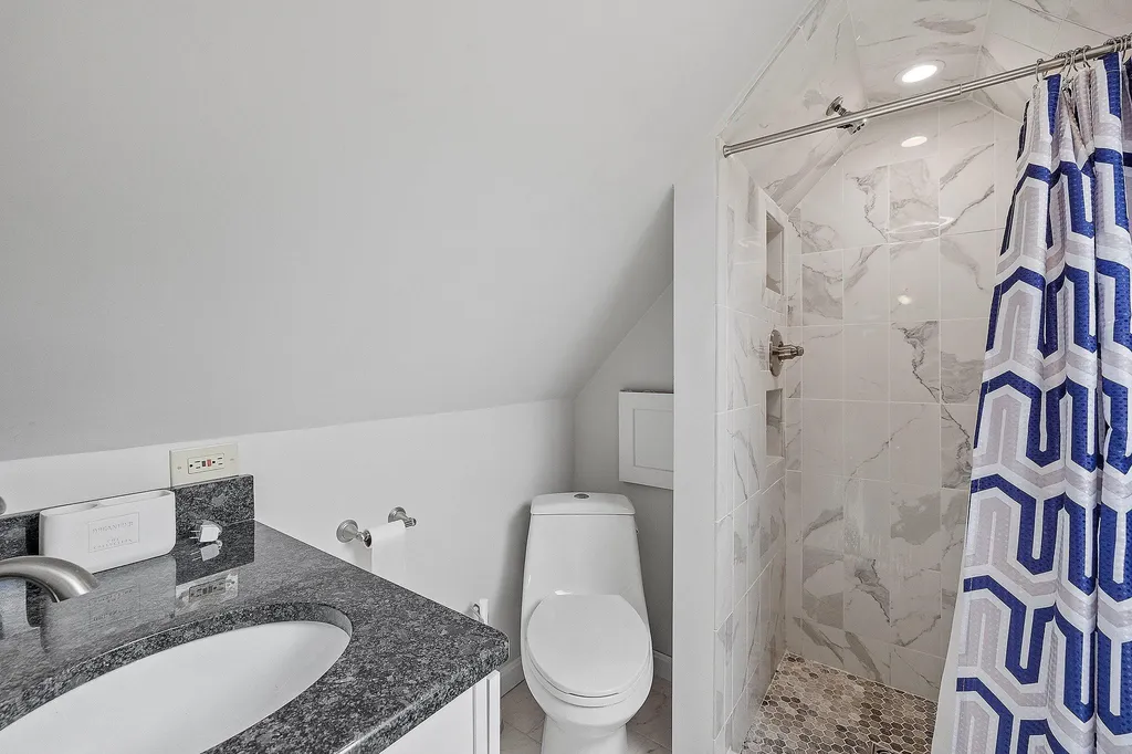 18 Alpine Court Sunapee NH 03782