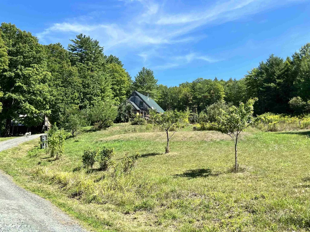 1660 Bliss Road Hartford VT 05001