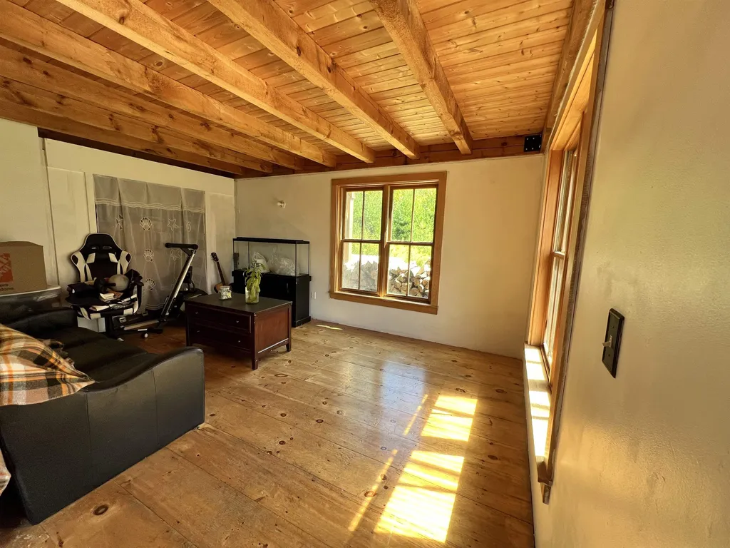 1660 Bliss Road Hartford VT 05001