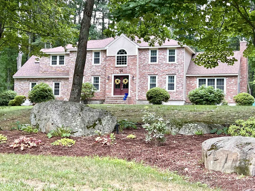 16 Wilson Road Windham NH 03087