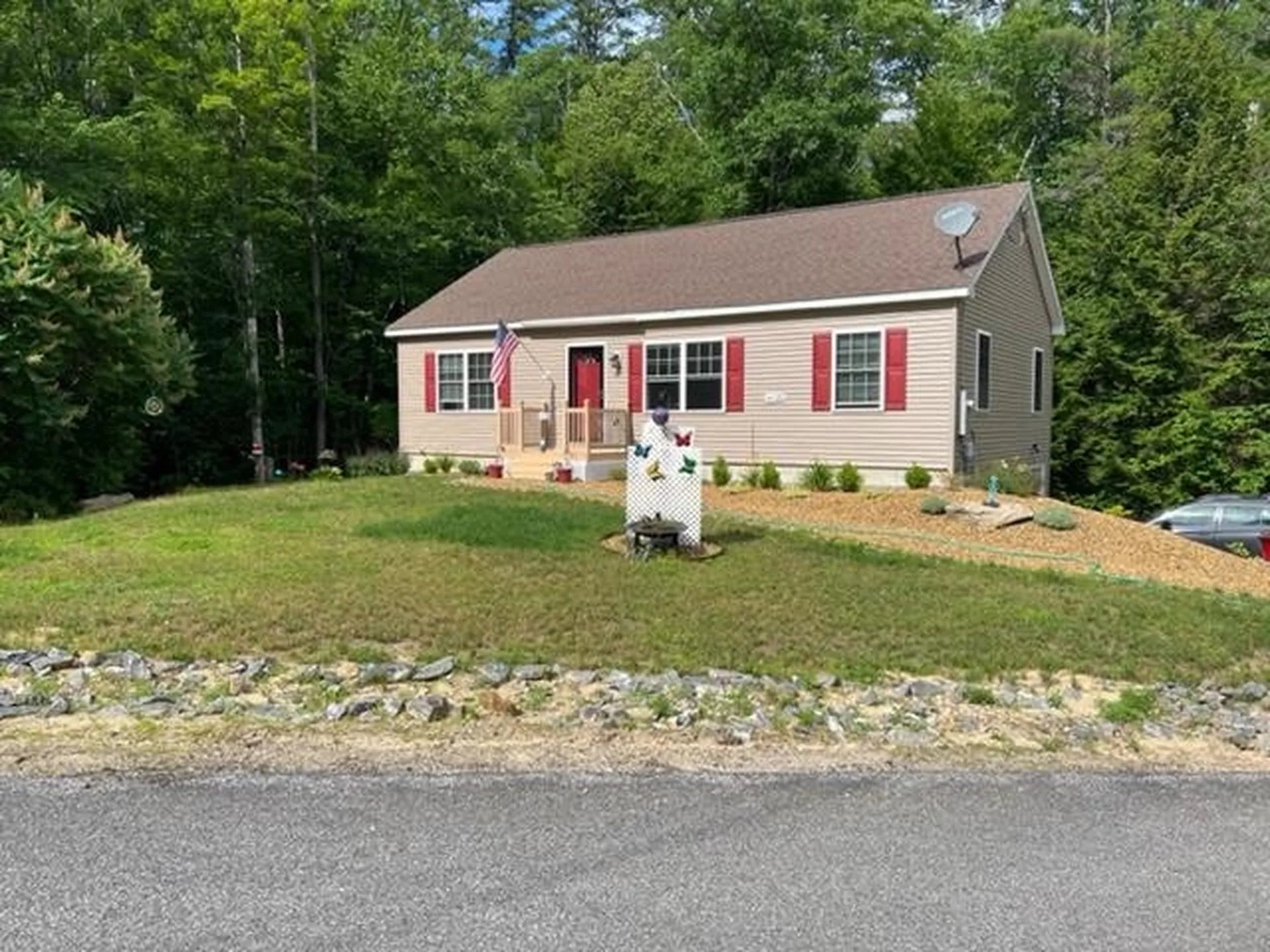 41 Shop Road Hill NH 03243