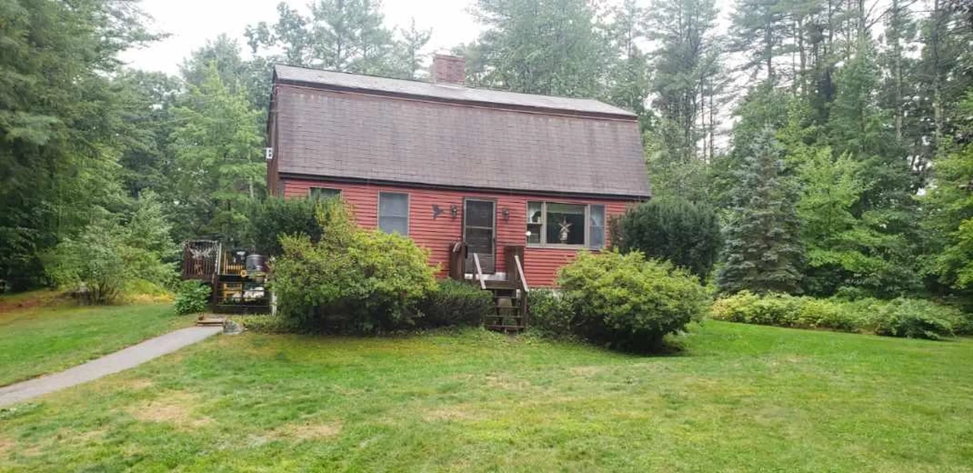 539 Scruton Pond Road Barrington NH 03825