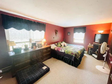 539 Scruton Pond Road Barrington NH 03825