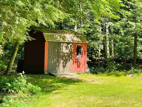 539 Scruton Pond Road Barrington NH 03825