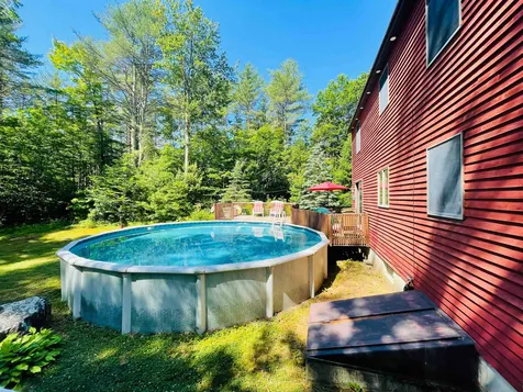 539 Scruton Pond Road Barrington NH 03825