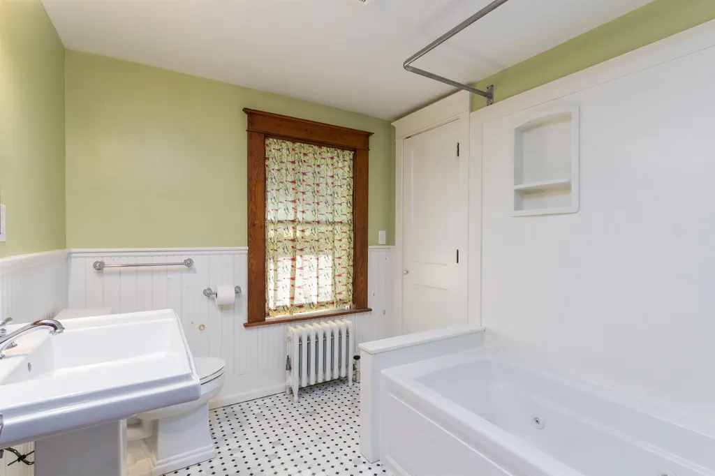 457 North Street Burlington VT 05401