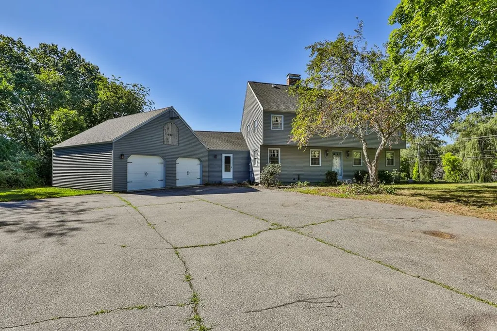 123 Adams Road Londonderry NH 03053