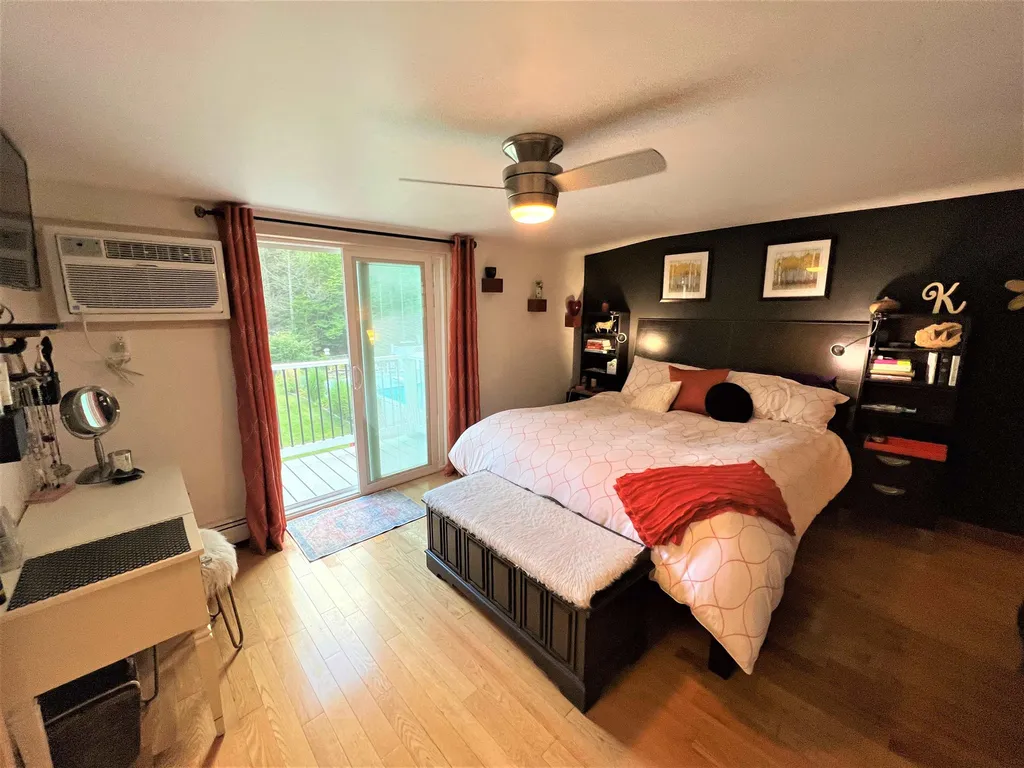 14 Deer Run Circle Kingston NH 03848