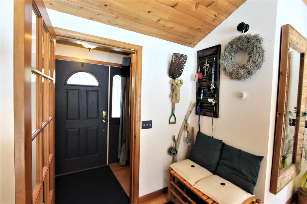 14 Deer Run Circle Kingston NH 03848