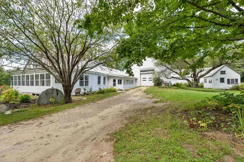 10 Livingston Road Meredith NH 03253