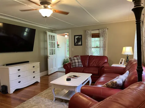 646 North Main Street Wolfeboro NH 03894