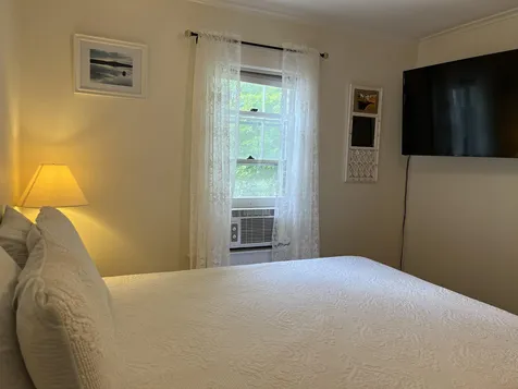 646 North Main Street Wolfeboro NH 03894