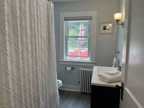 646 North Main Street Wolfeboro NH 03894